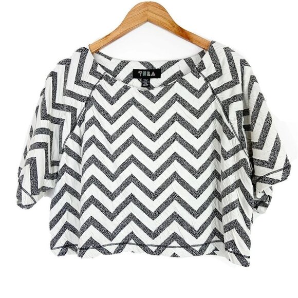 Urban Outfitters Oversized Crop Top Size XS - Picture 2 of 9
